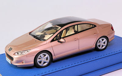 EVR238 Peugeot Macarena 2006 fermée