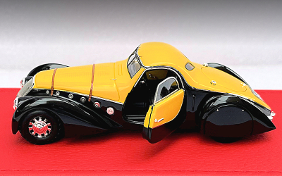 EVR252 Peugeot 402 darl’mat coupe 1938 Pourtout