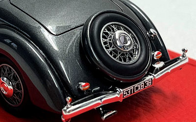 EVR254 Citroën 11BL calandre Tonneline 1938 ouvert 3ème version