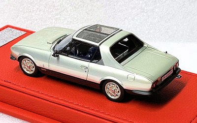 EVR257 Peugeot 504 coupé Caruna