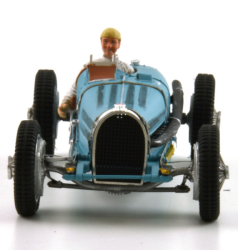 Bugatti T59 pilotée par un gentleman driver