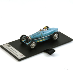 Bugatti T59 pilotée par un gentleman driver